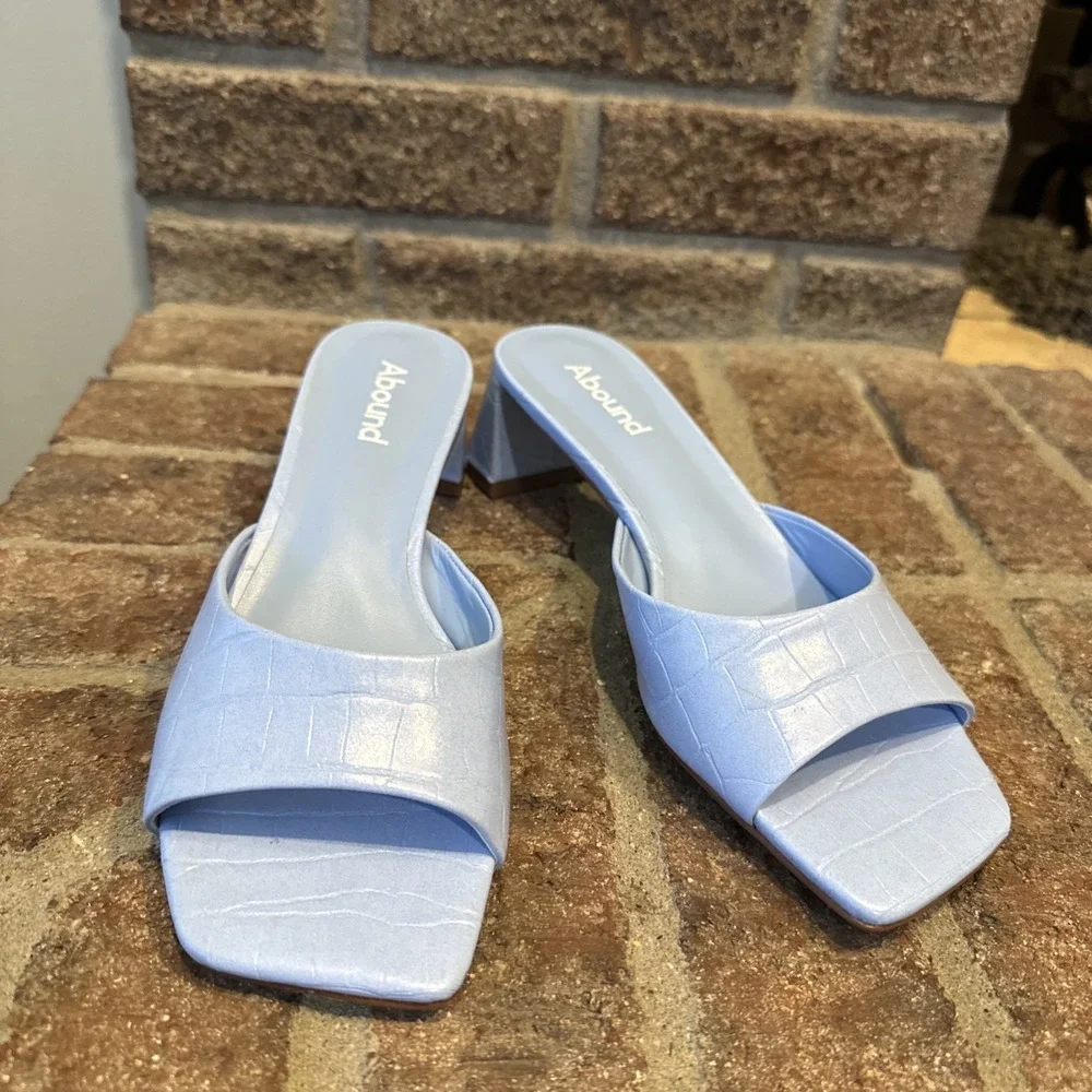 Abound Erica Sandals Light Blue Textured Slide 6M Block Heel Square Toe #527